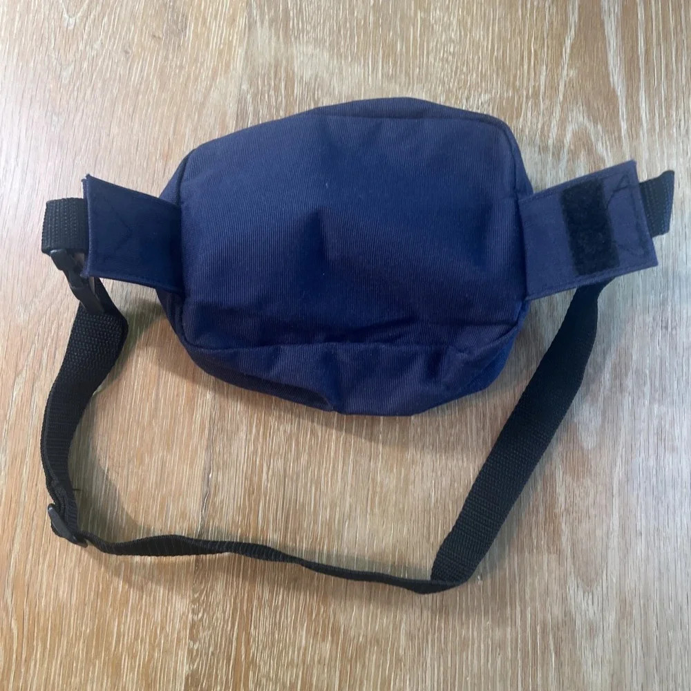 Vintage 90's Eastsport Outdoor Company Waist Bag / Fanny Pack 2 Pocket Navy Blue